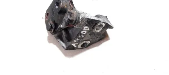Volvo S40, V40 Engine mounting bracket 7700868725