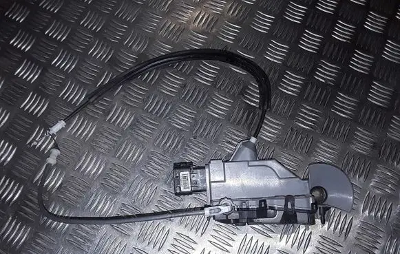 Citroen C3 Aircross Front door lock 16943713
