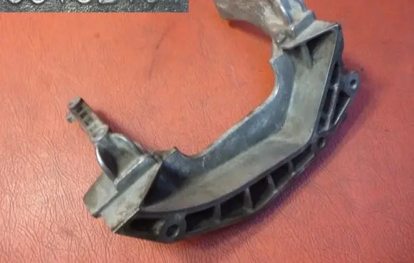 Opel Astra H Engine mounting bracket 55182191