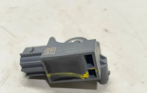 KIA Sportage Airbag deployment crash/impact sensor 95920B4000 05302018 A7172414605