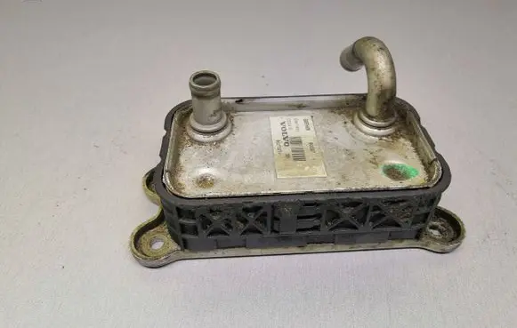 Engine oil radiator