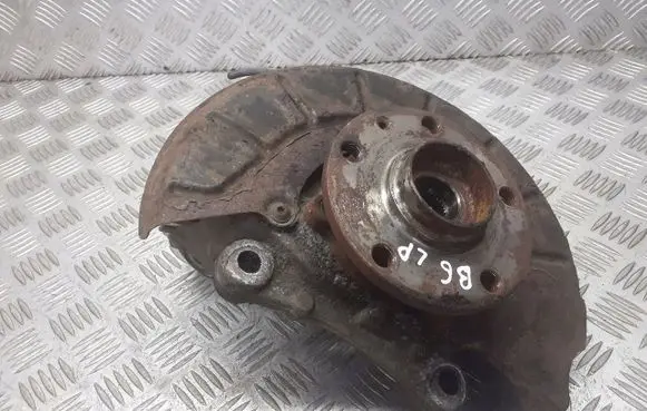 Volkswagen PASSAT B6 Front wheel hub spindle knuckle