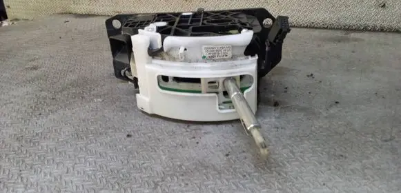 Audi Q7 4L Gear shifter/selector 4L2713105A