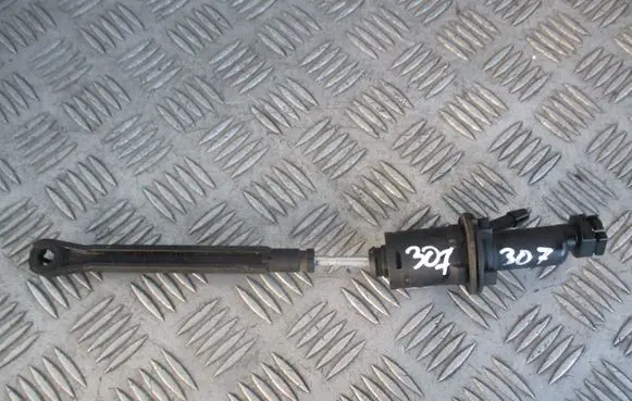Peugeot 307 Clutch slave cylinder 