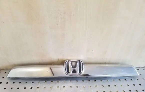 Honda CR-V Trunk door license plate light bar 74890SWW
