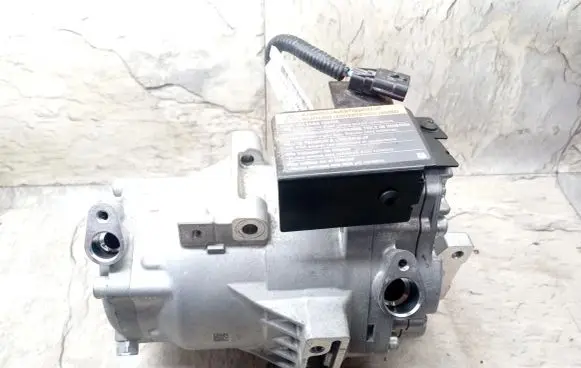 Nissan Leaf II (ZE1) Air conditioning (A/C) compressor (pump) 926005SA0B 240415SH0A