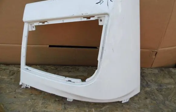 Mercedes-Benz Vito Viano W447 Front bumper corner part panel trim A9608855625 A9608855425
