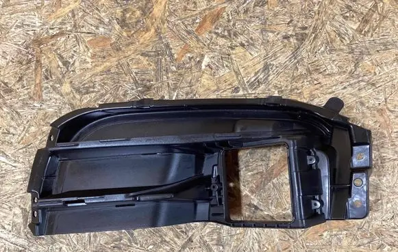 Porsche Panamera (971) Front bumper lower grill 971807486a