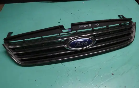 Ford Mondeo MK IV Front grill