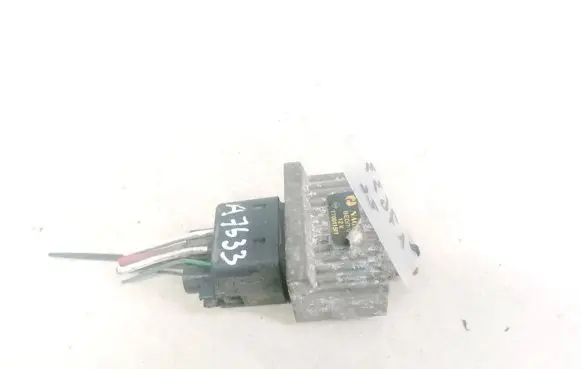 Renault Espace III Glow plug pre-heat relay 7700115078