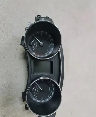 Skoda Superb B6 (3T) Speedometer (instrument cluster) 3T1920841E 1052509483 009000