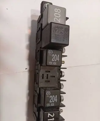 Audi A6 S6 C5 4B Fuse module 4A0941822 896046