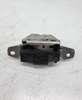 Porsche Cayenne (9Y0 9Y3) Tailgate/trunk/boot lock/catch/latch 9Y3827447F