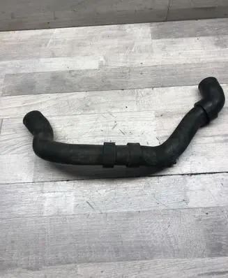 Volkswagen Golf VI Coolant pipe/hose 