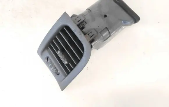 Toyota Previa (XR30, XR40) II Dash center air vent grill 5566028110 55660-28110