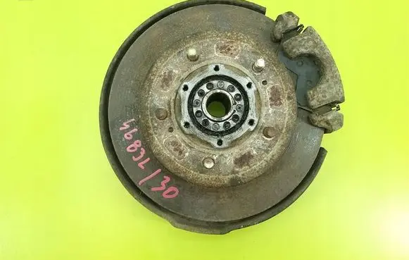 Suzuki Vitara (ET/TA) Front wheel hub spindle knuckle