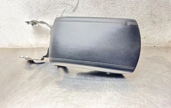 Ford Edge II Armrest EM2BR04604AB R43315 V061A
