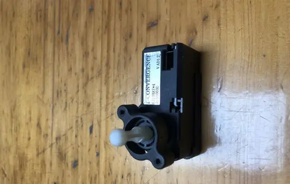 Volkswagen Sharan Headlight level adjustment motor 