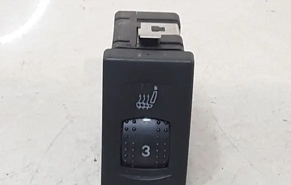 Volkswagen PASSAT B5.5 Seat heating switch 3B0963564C