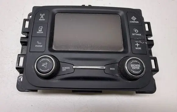 Dodge RAM 1500 DS Radio/CD/DVD/GPS head unit P68365210AC TVPQN2609H0495