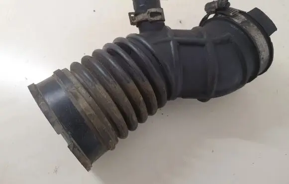 Subaru Outback Turbo air intake inlet pipe/hose 14462AA510