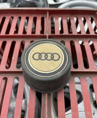 Audi 80 90 B3 Original wheel cap 855601171