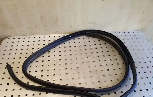 Subaru XV Front door rubber seal