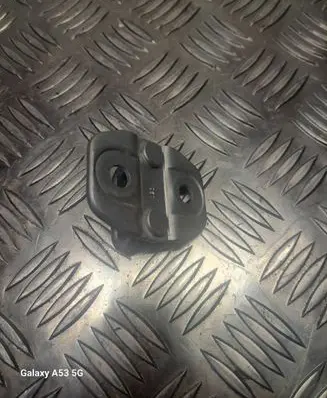 Dodge Charger Front door lock loop/hook striker 09382