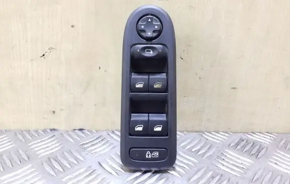 Peugeot 508 Electric window control switch 96662118ZD