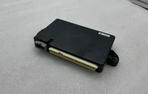 Tesla Model X Door control unit/module 104549000G 0318A20000657