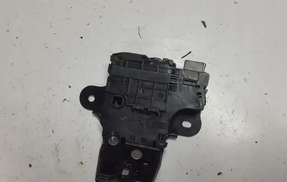 Opel Insignia A Tailgate/trunk/boot lock/catch/latch 13501988