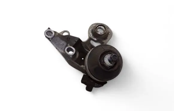 Audi A6 S6 C5 4B Engine mount bracket 8D0199379K 8E0199352D