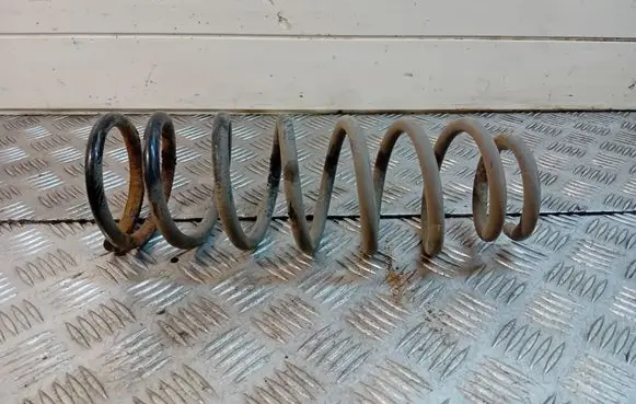 Toyota Corolla E120 E130 Rear coil spring