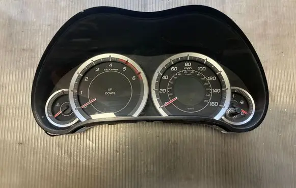 Speedometer (instrument cluster)