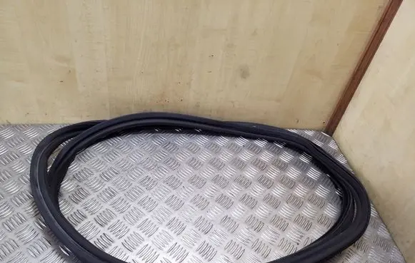 Peugeot 3008 I Trunk rubber seal (body) 
