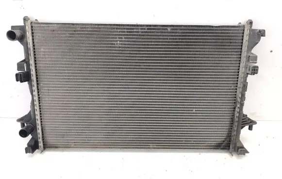 Renault Laguna II Coolant radiator 8200292771