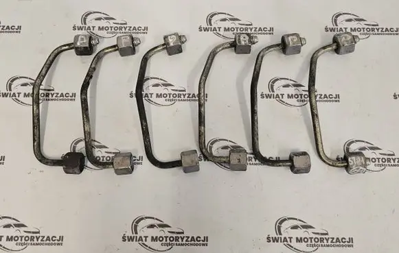 Nissan Juke I F15 Fuel injector supply line/pipe 240KM
