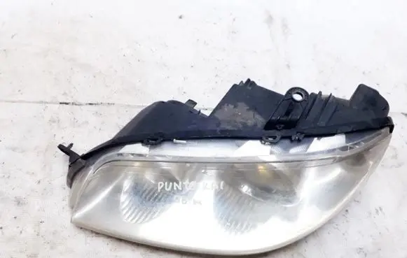 Fiat Punto (188) Headlight/headlamp