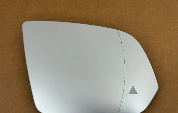 Mercedes-Benz V Class W447 Wing mirror glass A4478110533