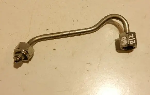 Fuel injector supply line/pipe