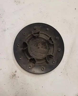 Volkswagen Transporter - Caravelle T5 Original wheel cap 7H0601151B