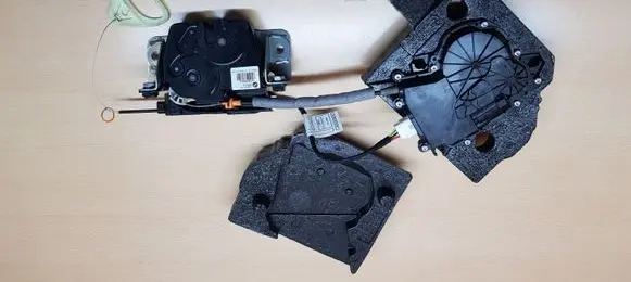 BMW X4 F26 Tailgate/trunk/boot lock/catch/latch 7361231