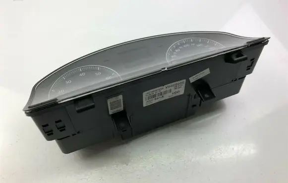 Volkswagen Golf V Speedometer (instrument cluster) 1K0920851A G1239