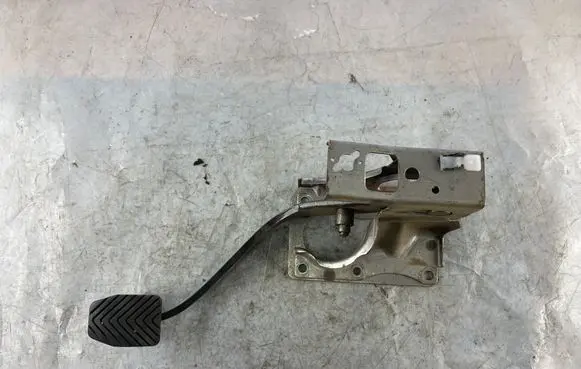 Jeep Compass Brake pedal