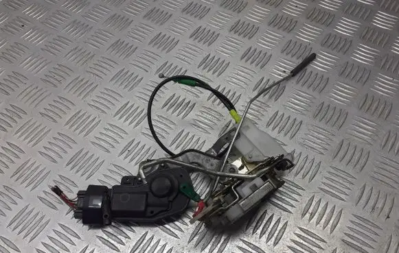 Citroen C1 Front door lock