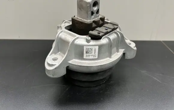 BMW 5 F10 F11 Engine mount bracket LEM3742901ZS1