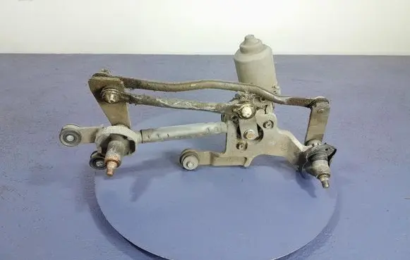 Front wiper linkage and motor