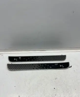 Citroen DS4 sill trim set (inner) 9815613180 S0617