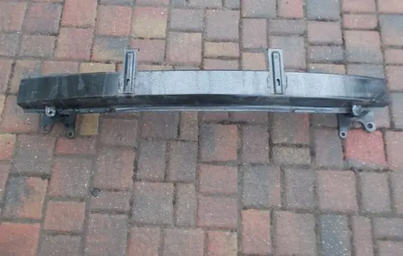 Skoda Fabia Mk2 (5J) Front bumper cross member 543398642x