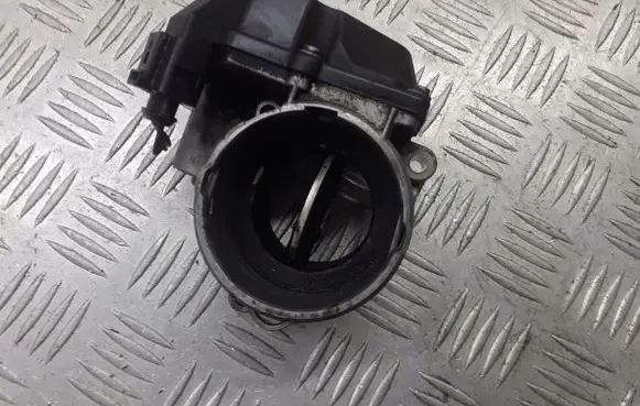 Volkswagen PASSAT B6 Throttle valve position sensor 